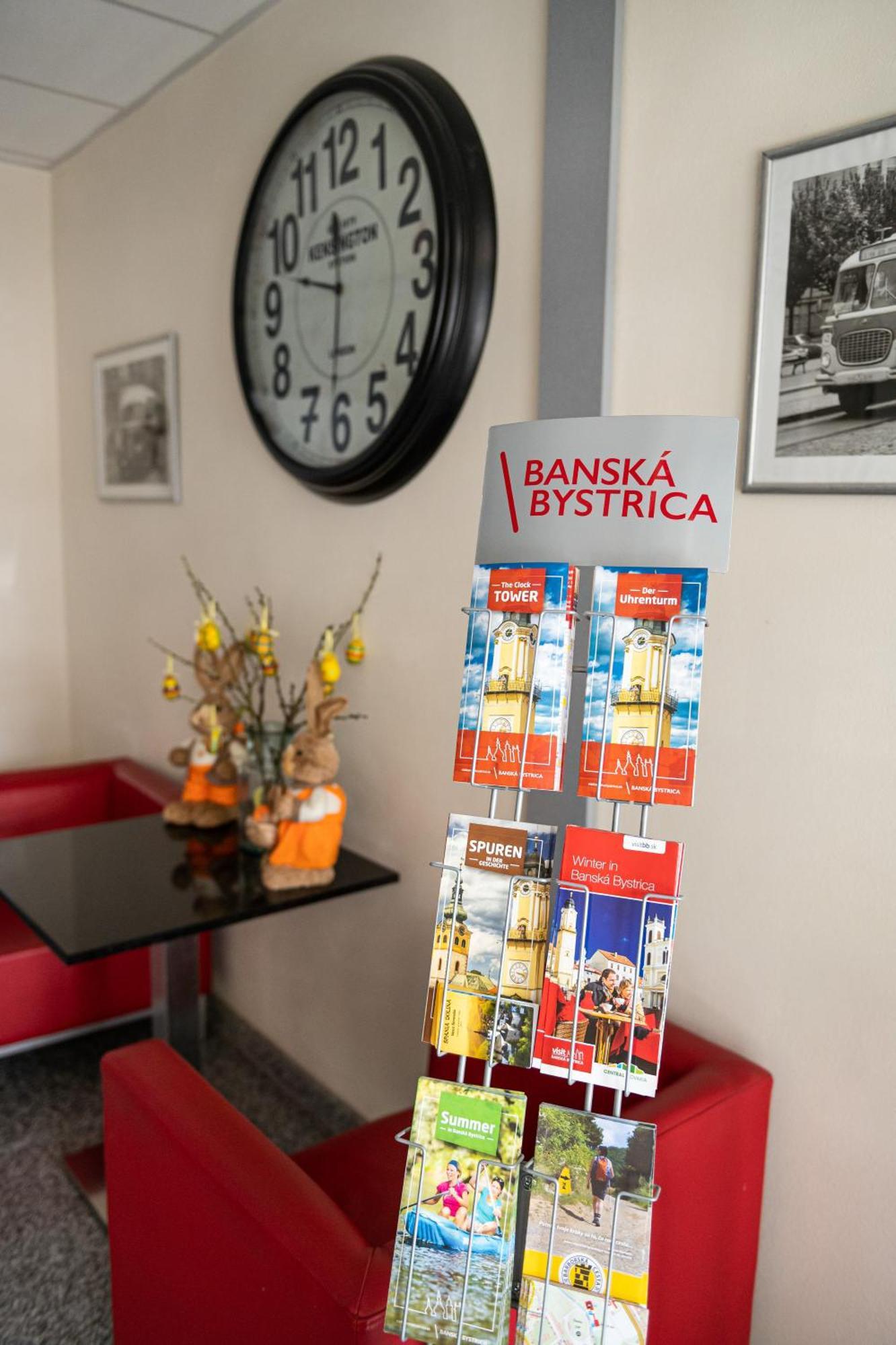 City Hotel B&B, Reception 24 7, 800M Od-From R1, Free Parking Банска бистрица Екстериор снимка
